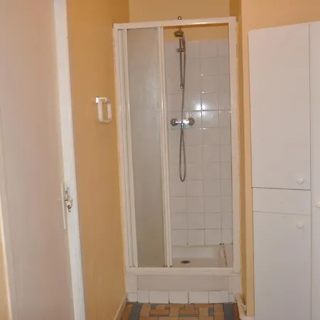 Chateau De La Croix Bizet 3* Moulineaux