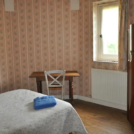 Chateau De La Croix Bizet 3*