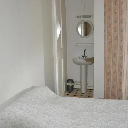 Chateau De La Croix Bizet