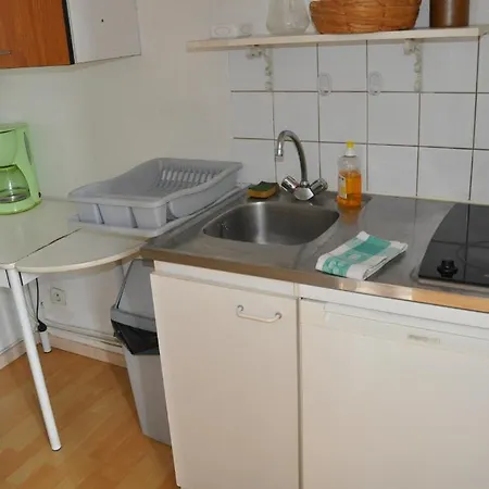 Chateau De La Croix Bizet 3* Moulineaux