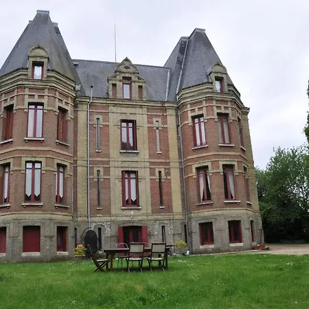 Chateau De La Croix Bizet Moulineaux