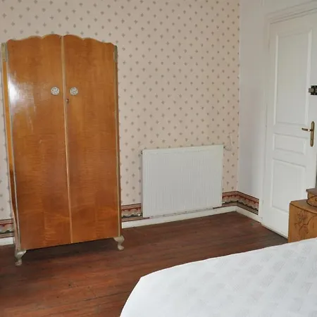 게스트하우스 Chateau De La Croix Bizet Moulineaux