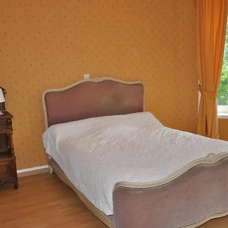 Chateau De La Croix Bizet 3*